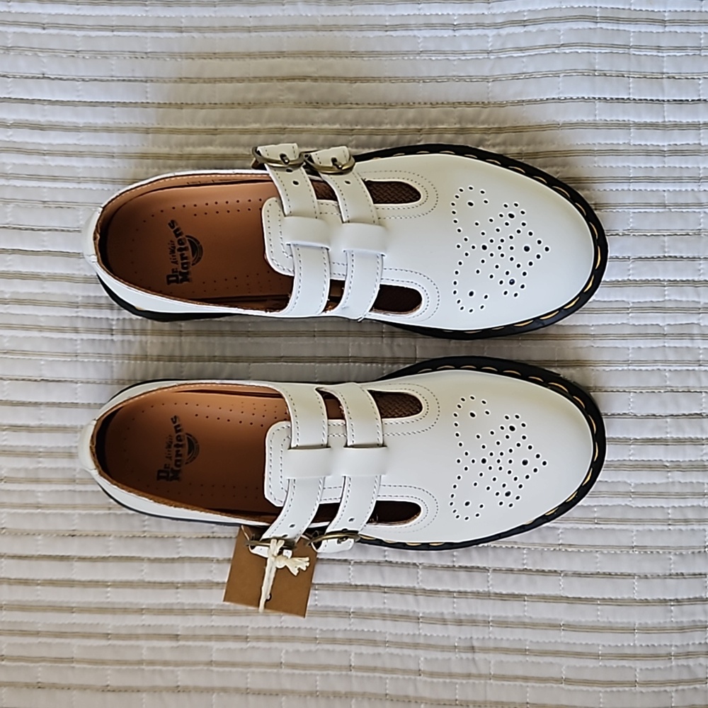 Dr. Martens Mary Jane's